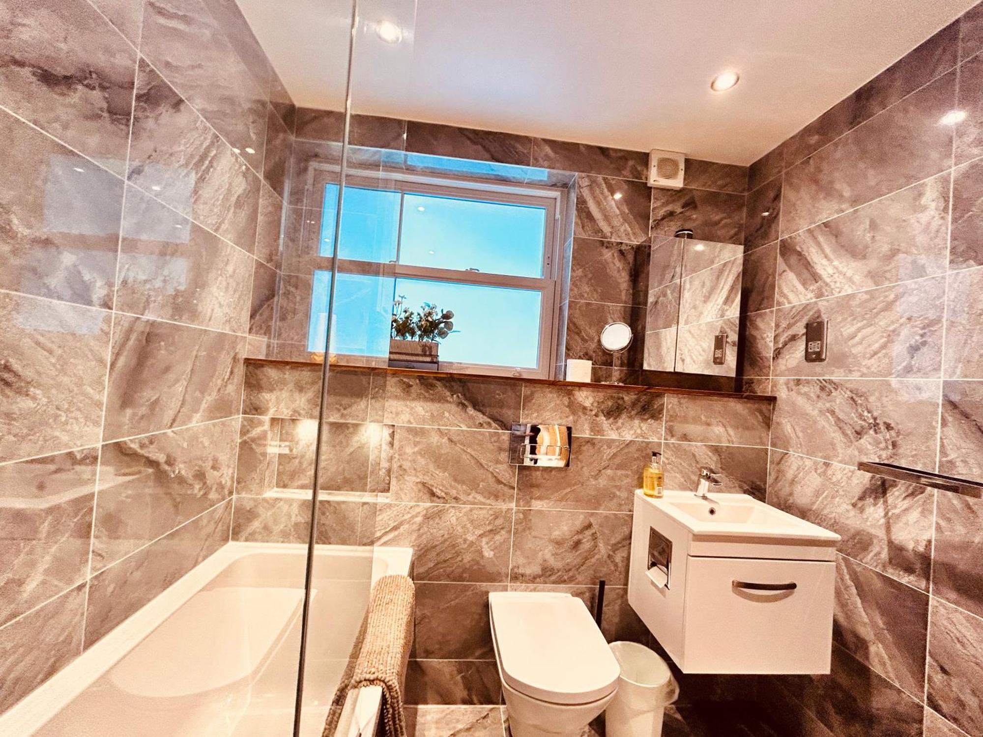 Stunning Spacious B.Apt. Slps.4 London Exterior photo